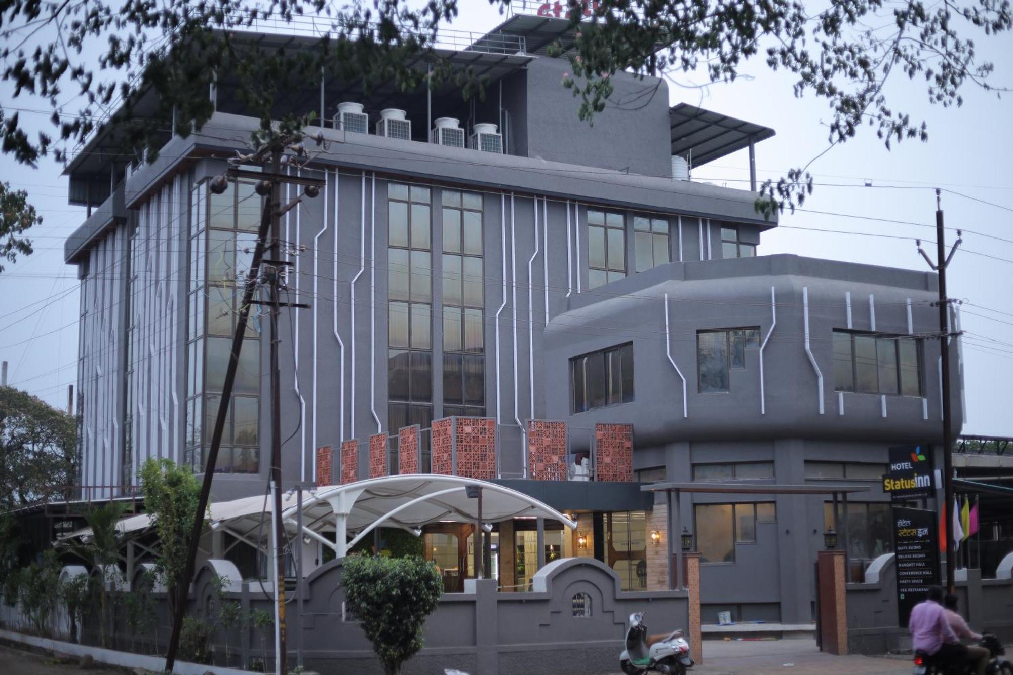 Hotel Statusinn, Ichalkaranji Exterior photo